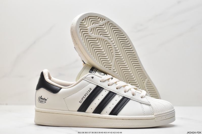 Adidas Sneakers